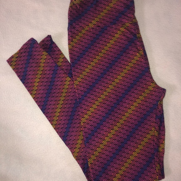 Lularoe Bundle of 3 - Picture 3 of 7